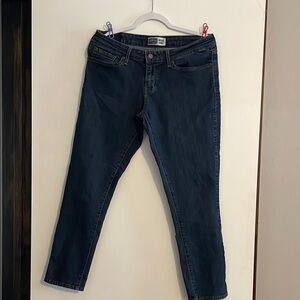 Levi’s signature mid rise skinny jeans misses 12 short